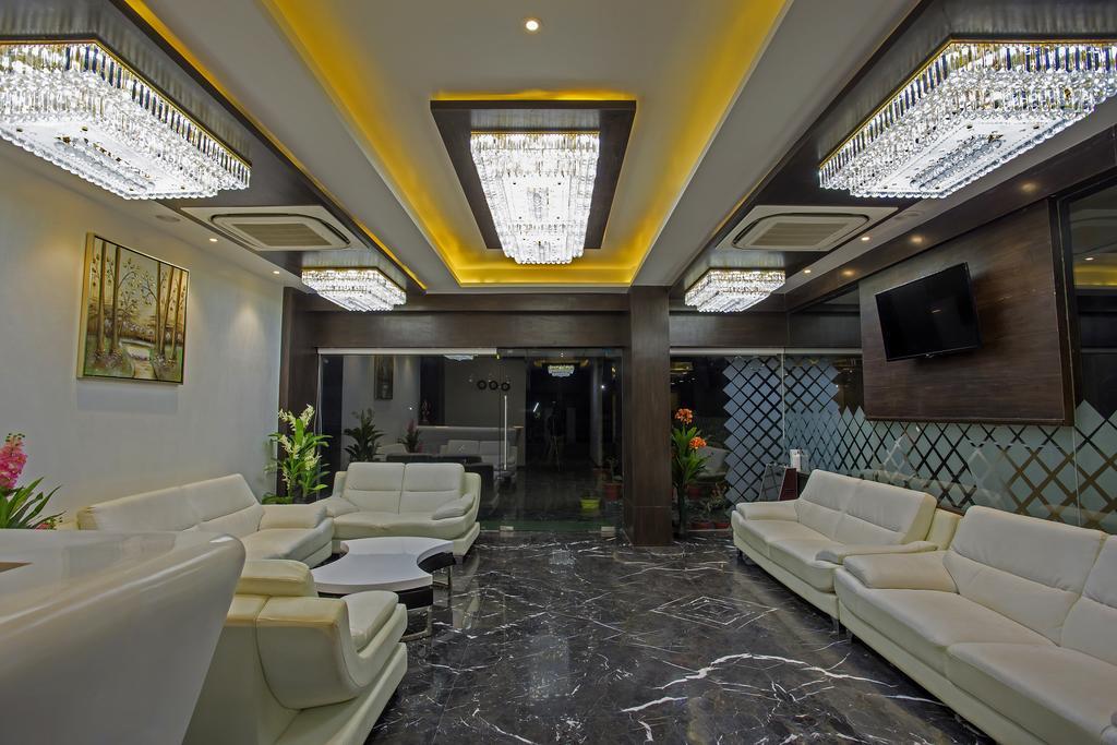 Hotel Ravi Residencia Morbi Exterior foto
